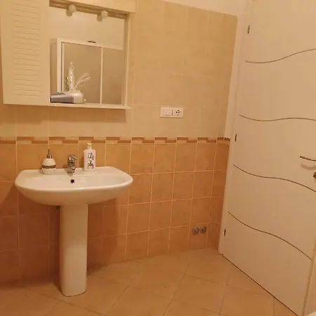アパート La Casa Sull'argine 2 サルツァーナ