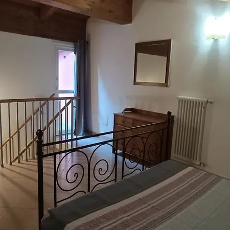 La Casa Sull'argine 2 *